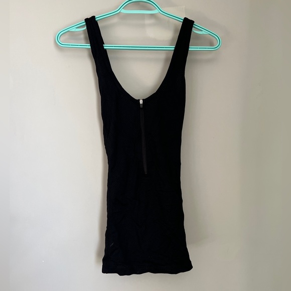 Lorna Jane Tank Top with zipper front - Picture 1 of 3